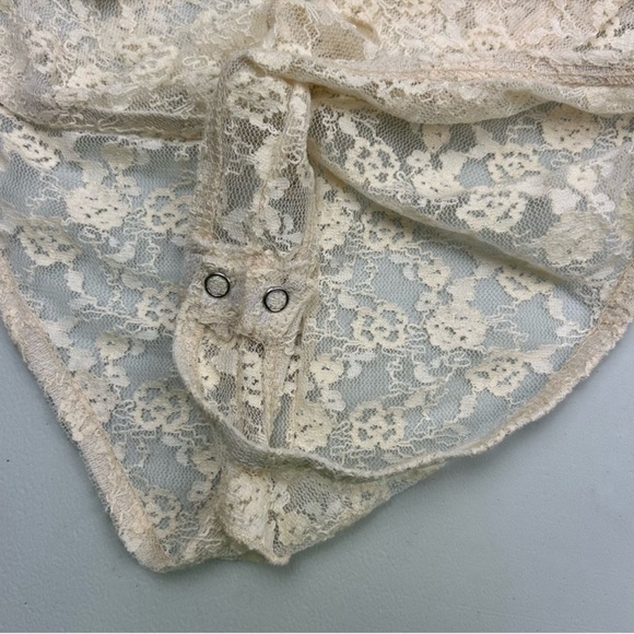 NWT Stradivarius lace long sleeve bodysuit - Picture 13 of 13
